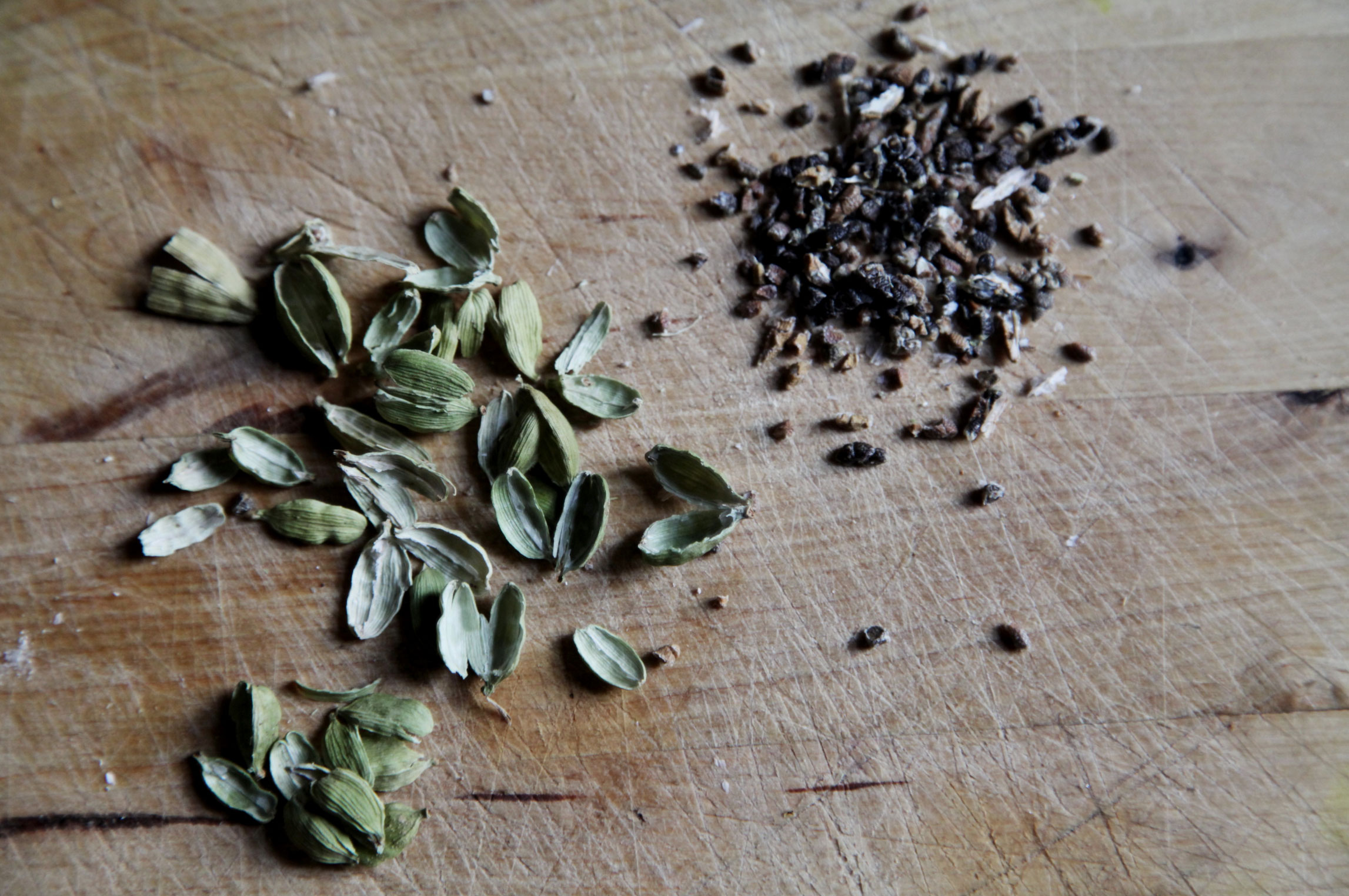 Cardamom cake